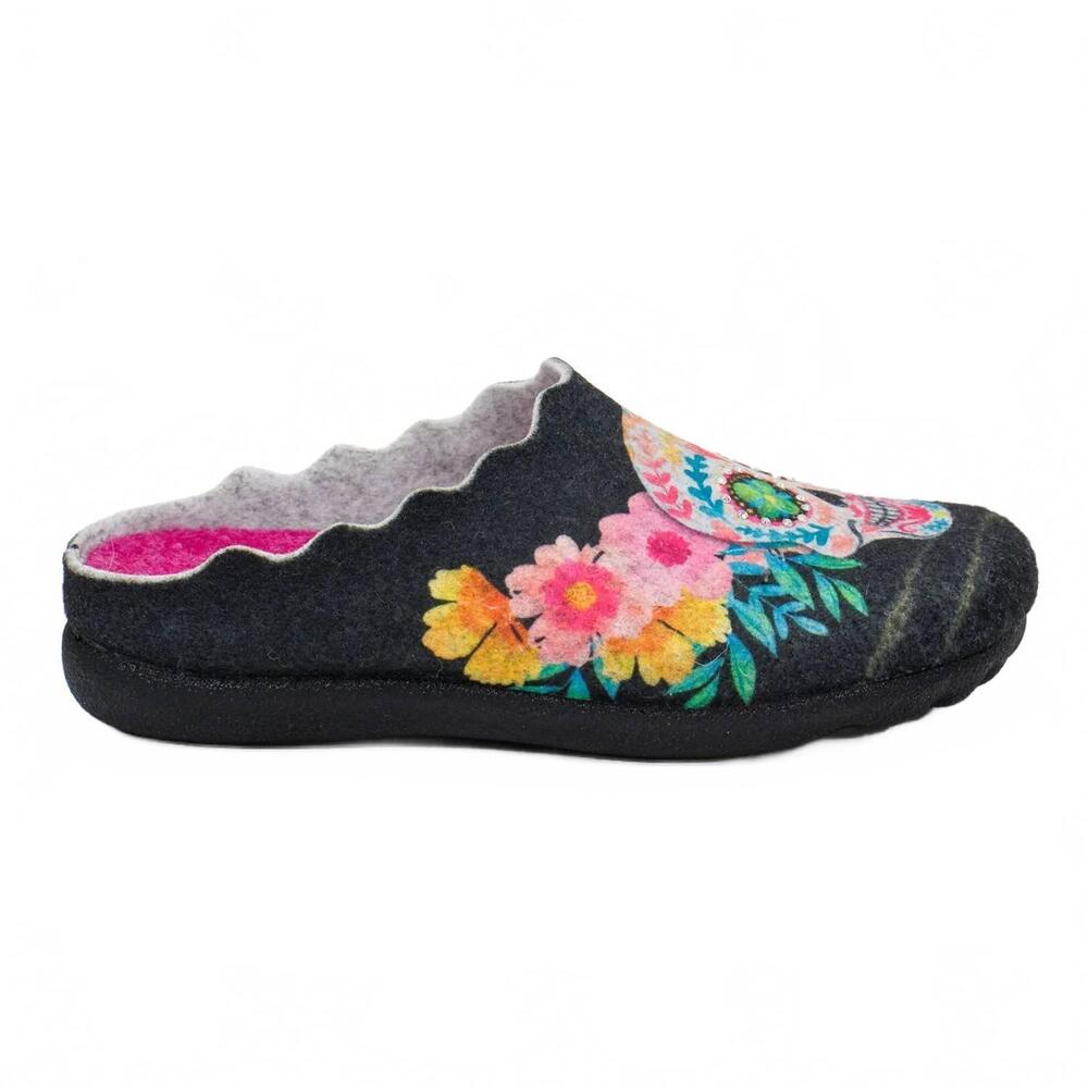 NEW FLEXUS women's sugarskull wool slippers in black